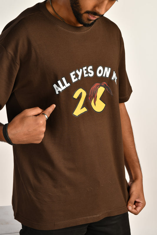 All eyes on me graphic printed oversized t-shirt